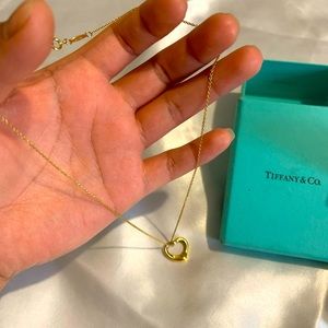 NEW Open Heart Tiffany & Co. Pendant Necklace. Size: 14 inch/Color:gold